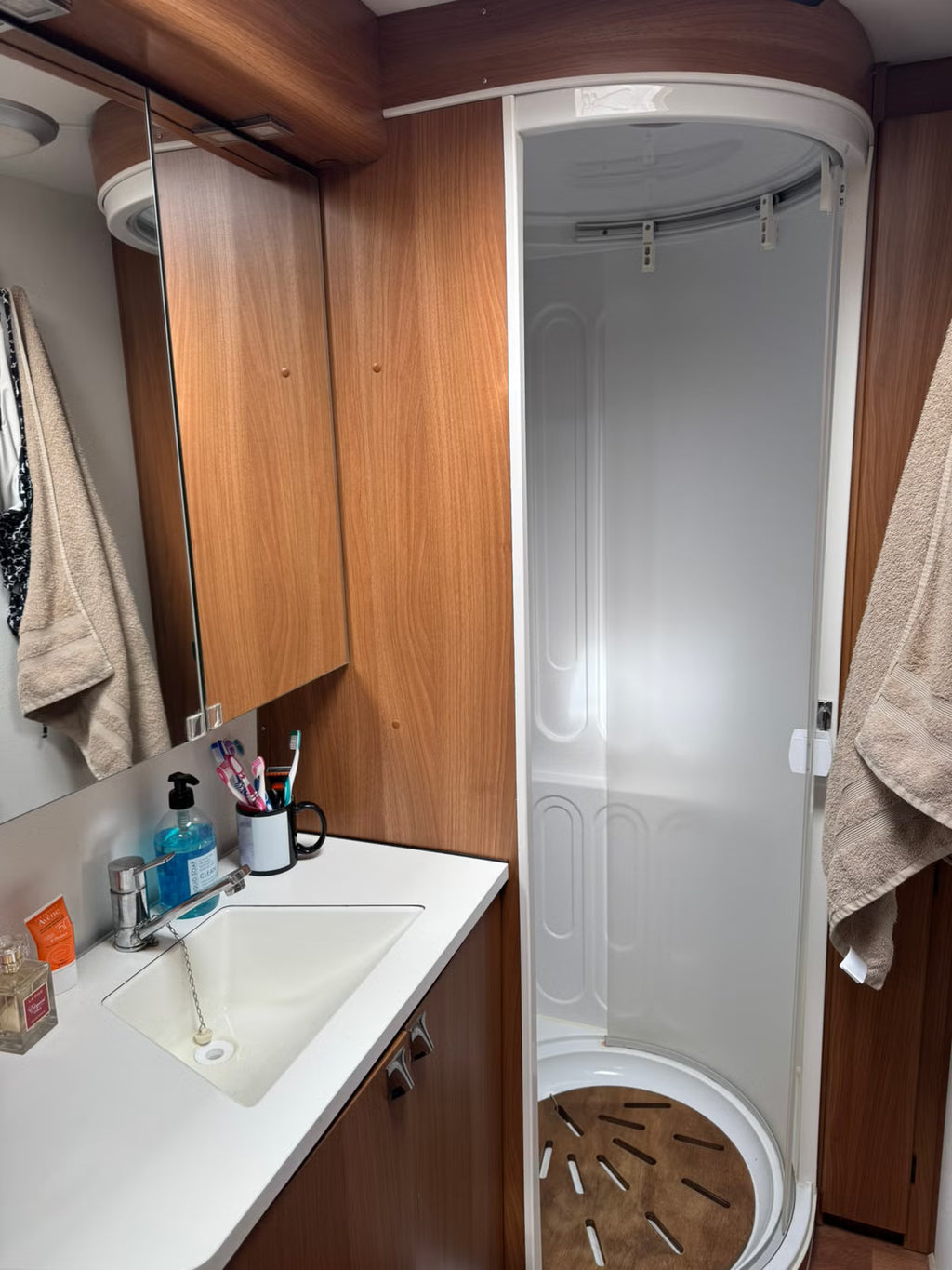 KABE Hacienda 880 – 7 Couchages – Année 2014