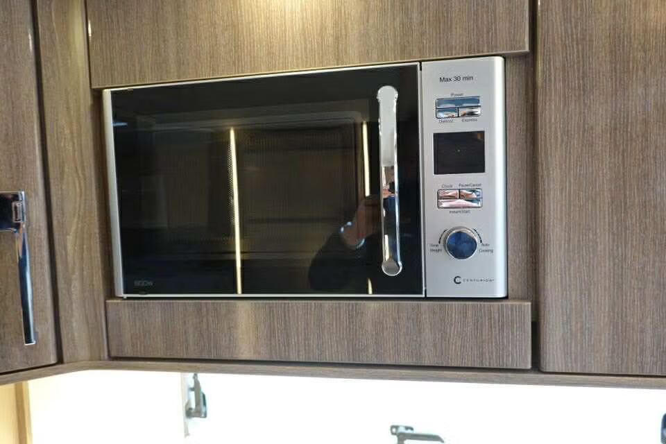 KABE IMPERIAL HAC 880 BTDL – 7 Couchages – Année 2018