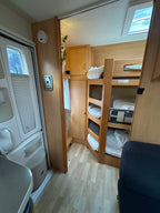 Caravane Hobby 560 KMFE Deluxe – 7 Couchages – Année 2008