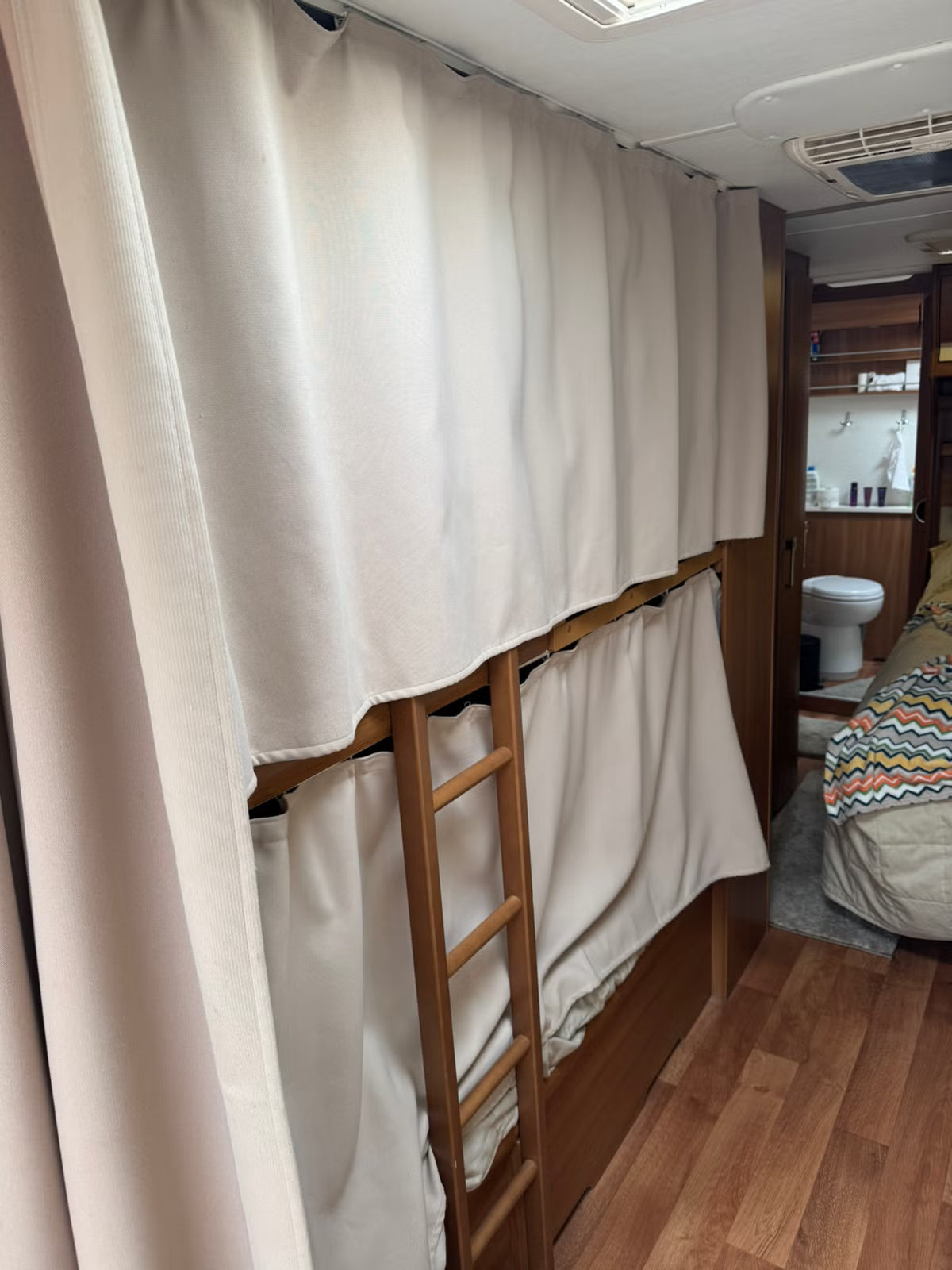 KABE Hacienda 880 – 7 Couchages – Année 2014