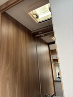 Bürstner Premio Plus – 6 Couchages  –  Année 2018