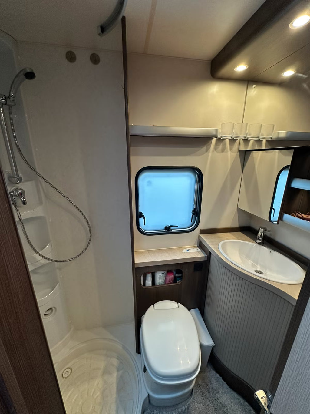 Hobby 720 KFU – 7 Couchages – Année 2016