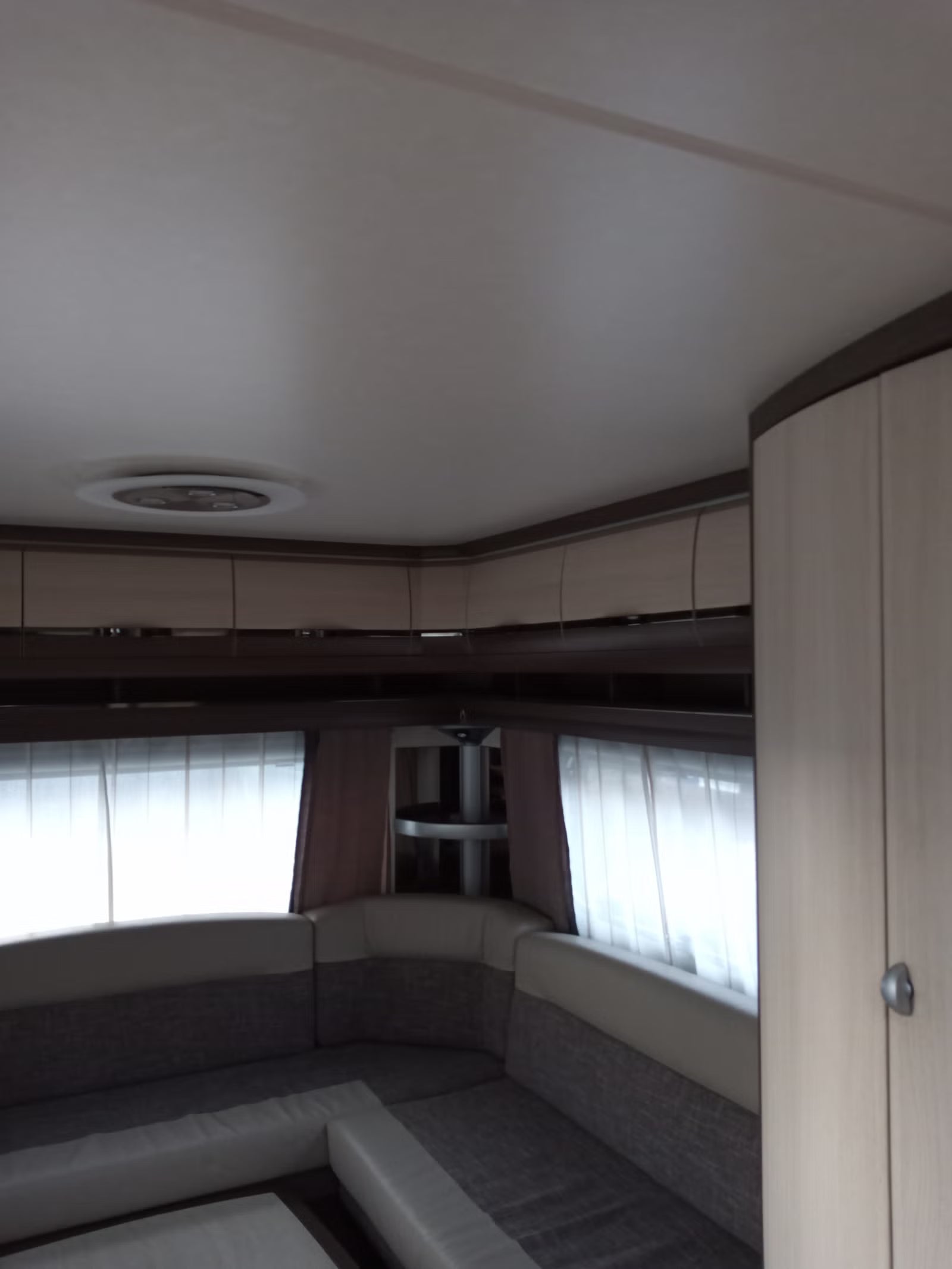 Hobby Prestige 610 – 4 Couchages – Année 2014