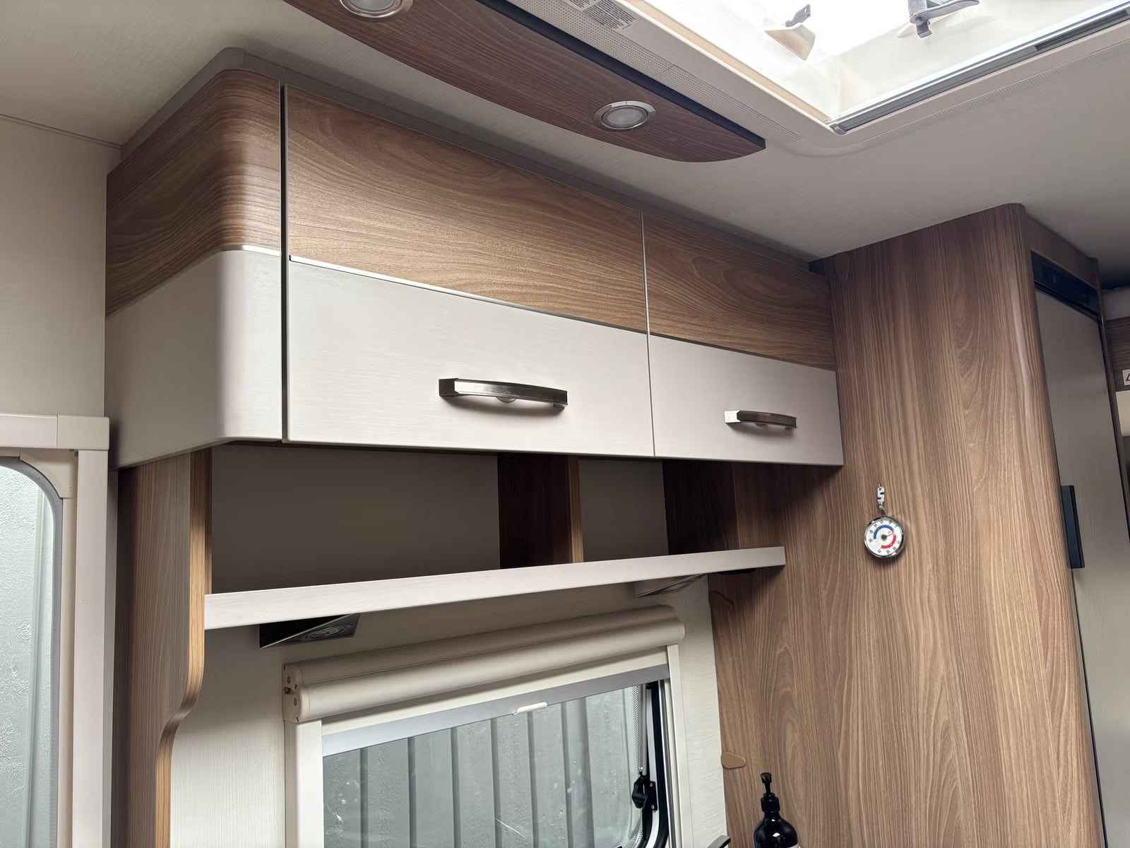 Bürstner Premio Plus – 6 Couchages  –  Année 2018